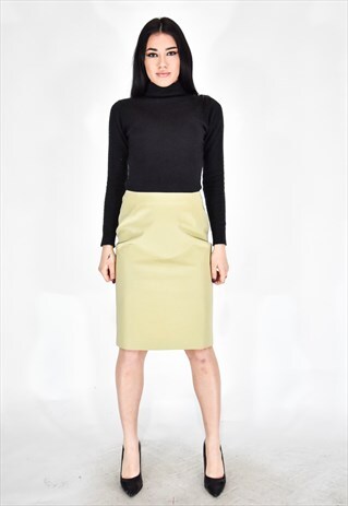PRADA BEIGE CLASSIC STYLE SKIRT