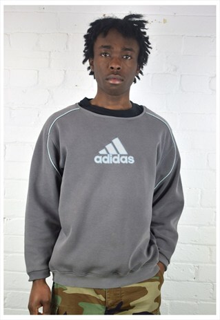 VINTAGE 90'S ADIDAS SWEATSHIRT