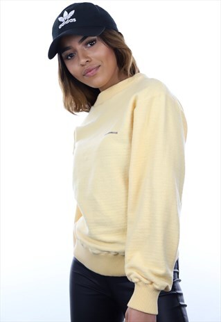 VINTAGE LEVIS LIGHTWEIGHT KNITTED SWEATSHIRT YELLOW
