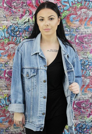 LEVI'S MID BLUE VINTAGE DENIM JACKET. UNISEX.