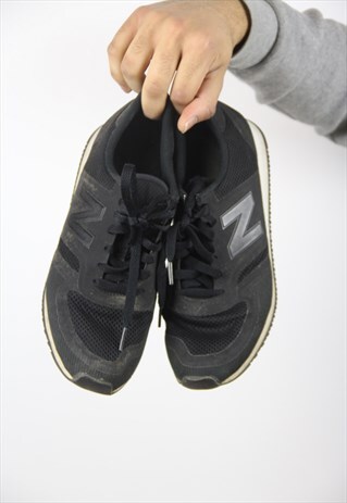 VINTAGE NEW BALANCE BLACK TRAINERS