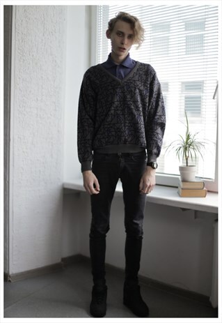 VINTAGE 80'S GREY GEOMETRIC PRINT KNITTED JUMPER