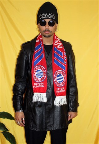BAYERN MUNICH SOCCER SCHOLL 7 FOOTBALL SCARF RED