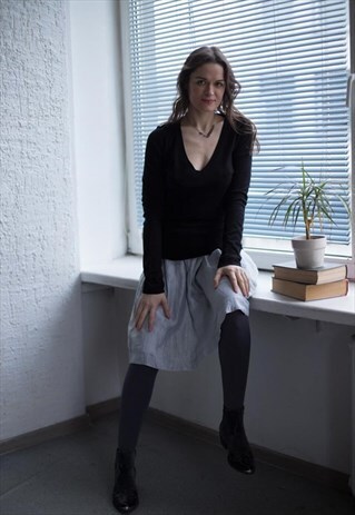 VINTAGE 90'S BLACK V-NECK LONG SLEEVES JUMPER