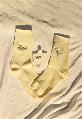 GREY SMILEY DATE SOCKS