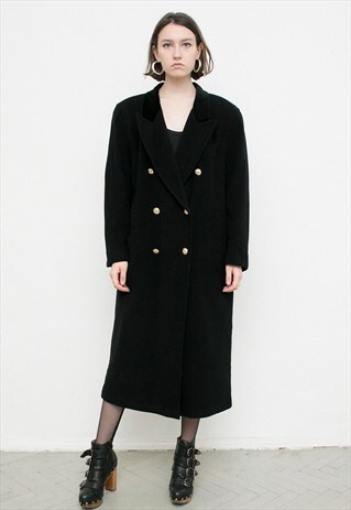 LONG BLACK COAT