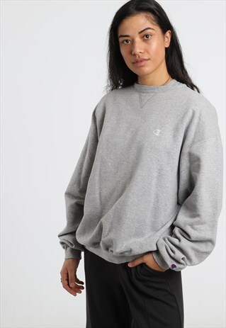 90S CHAMPION EMBROIDERED LOGO SWEATSHIRT