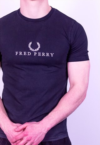 VINTAGE FRED PERRY EMBROIDERY T-SHIRT IN BLACK