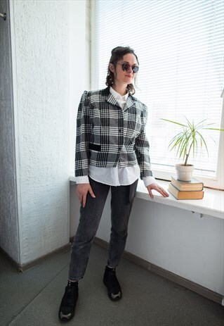 VINTAGE 70'S BLACK/WHITE CHECKED BLAZER