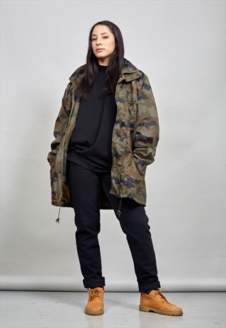 OVERSIZED 90'S CAMOUFLAGE VINTAGE WINDBREAKER ANORAK
