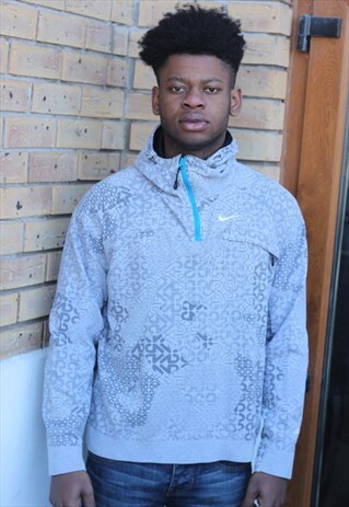 VINTAGE NIKE HOODIE