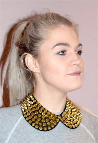 90S VINTAGE GOLD & BLACK STUDDED CHRISTMAS COLLAR NECKLACE