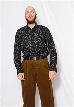 Vintage 90s Grunge Grey Ombre Spiral Print Black Shirt