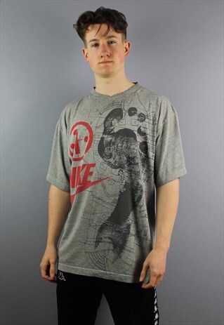 VINTAGE NIKE SILVER TAG T-SHIRT IN GREY WITH PRINTING ON THE