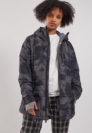 VINTAGE NIKE PUFFER COAT