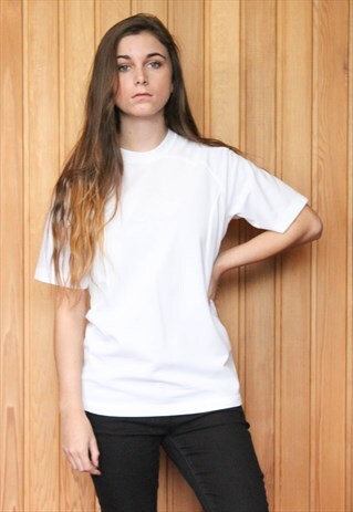 VINTAGE 1990S WHITE ADIDAS T-SHIRT