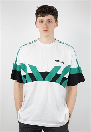 VINTAGE ADIDAS 90'S PATTERNED T-SHIRT