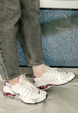 NIKE SHOX VINTAGE SNEAKERS