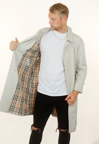 VINTAGE BURBERRY TRENCH JACKET