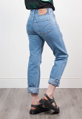 VINTAGE 90'S LEVI'S BLUE HIGH WAIST MOM JEANS