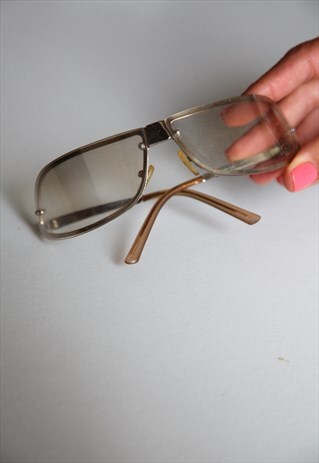 VINTAGE GOLD OVERSIZED FRAME, ULTRA LIGHT GREY LENSES