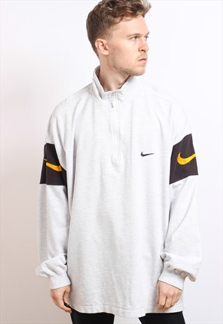 VINTAGE NIKE SWEATSHIRT