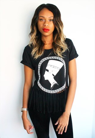 NEFERTITI PRINT FRINGE BLACK T-SHIRT
