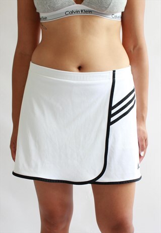 WHITE TENNIS SKIRT