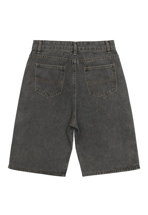 garment image