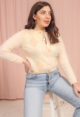 VINTAGE 80S CABLE KNIT CARDIGAN IN CREAM