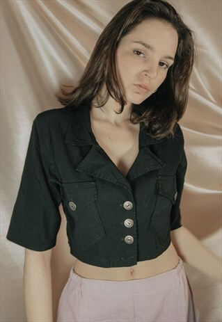 CROPPED BLACK SHIRT