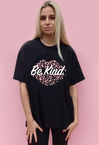 BE KIND PINK AND ORANGE LEOPARD KISS T-SHIRT IN BLACK