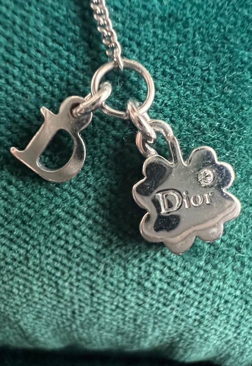dior clover necklace
