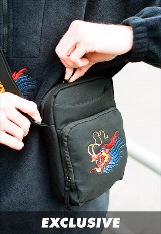 EXCLUSIVE BLACK CROSS BODY BAG WITH DRAGON EMBROIDERY