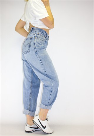 VINTAGE LEVI'S HIGH WAIST DISTRESSED JEANS