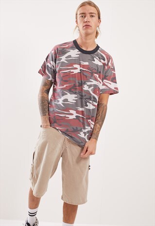 VINTAGE CAMO GRAPHIC T-SHIRT