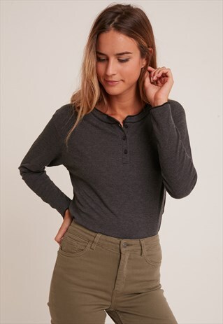 SUBDUED BLACK CHESTER T-SHIRT