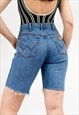 WRANGLER CUT OFF DENIM SHORTS IN BLUE VINTAGE