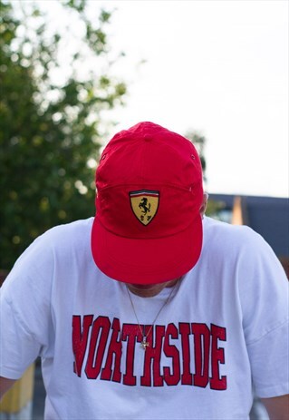 VINTAGE 90'S FERRARI CAP IN RED AND YELLOW