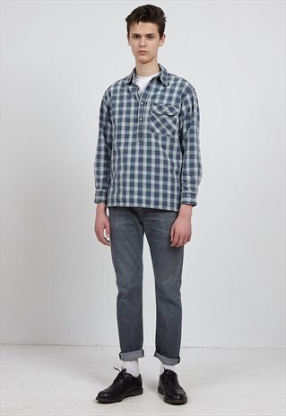VINTAGE BLUE LEVI'S LONG SLEEVE CHECKERED PULLOVER SHIRT