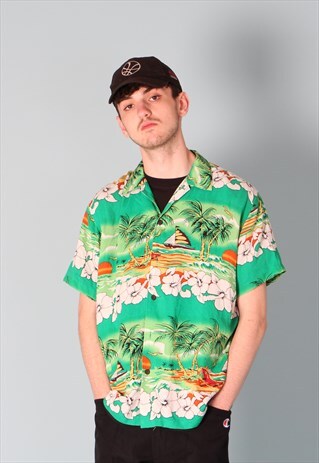 HAWAIIAN SHORT SLEEVED SHIRT