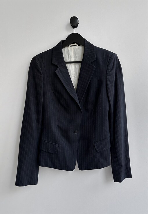 garment image
