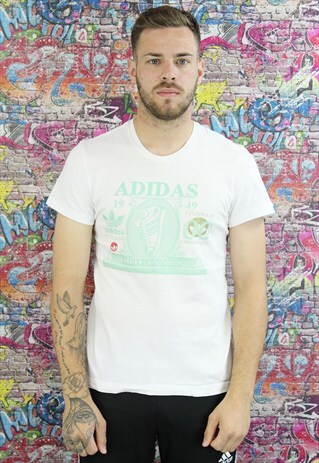 VINTAGE 90S ADIDAS T-SHIRT. UNISEX. BRANDED SPORTSWEAR.