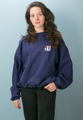 VINTAGE MEN STUDIO LOGO SWEATSHIRT IN NAVY BLUE