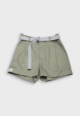 '90s belted khaki shorts