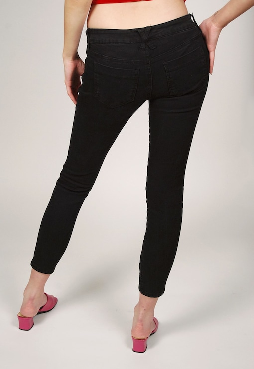 garment image