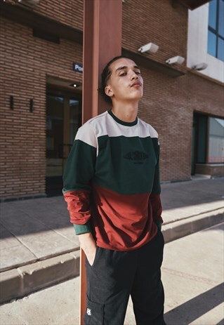 HANDMADE SWEATSHIRT IN GREEN, BURGUNDY AND CREAM
