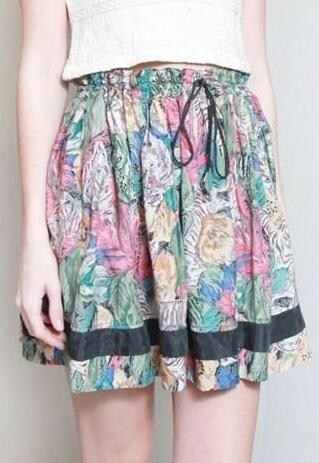 VINTAGE 1990'S COLOURFUL FLORAL PRINT DRAWSTRING MINI SKIRT