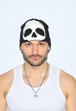 Vintage 00s skull beanie in black