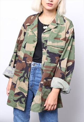 VINTAGE GREEN ARMY CAMO JACKET